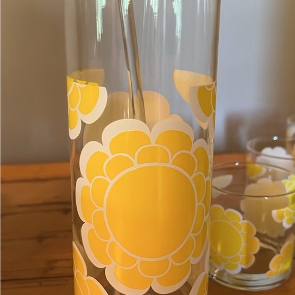 Vintage Colony MCM Yellow set/6 glasses tumblers + pitcher Daisy ditsy flower - Picture 4 of 5